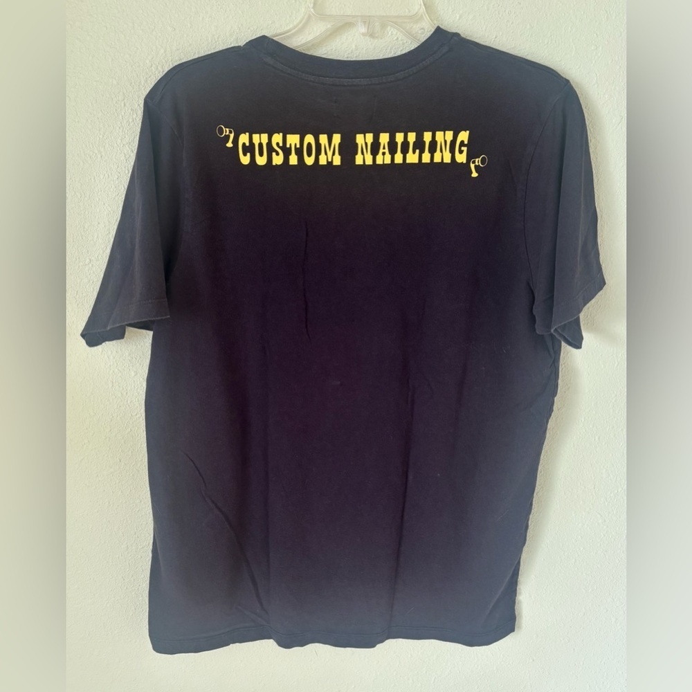 Vintage Guess Jeans “Hard Wood Installation,” Black & Yellow T Shirt Size: XL - Picture 2 of 5